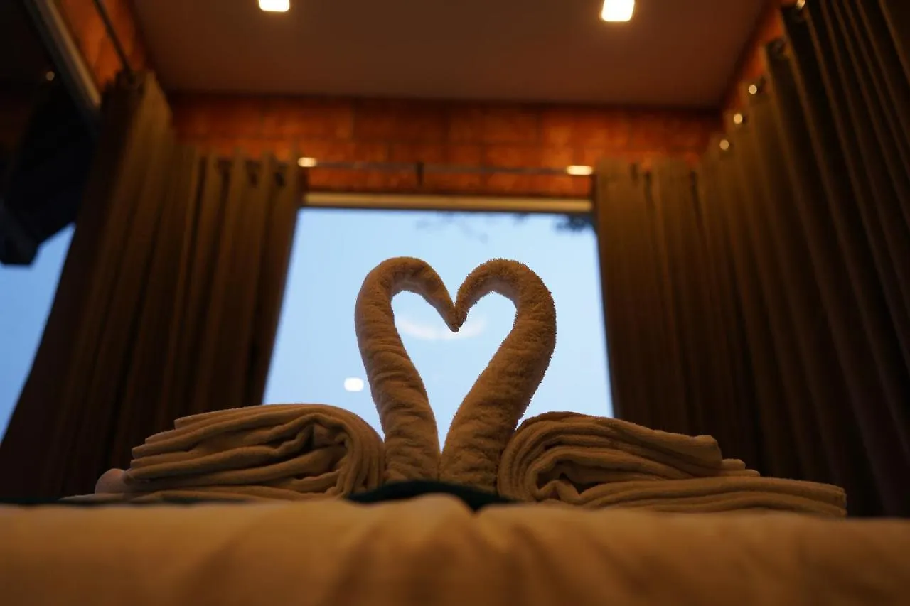 Mount Stratus Resort Vayalada Balussery