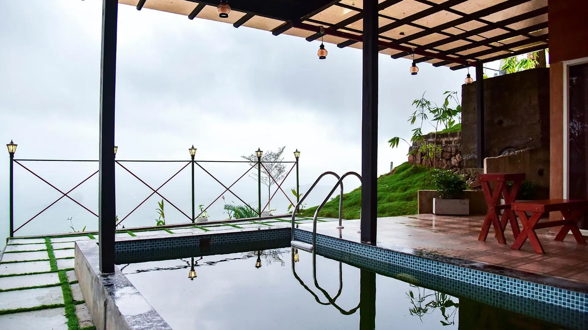 Mount Stratus Resort Vayalada Balussery