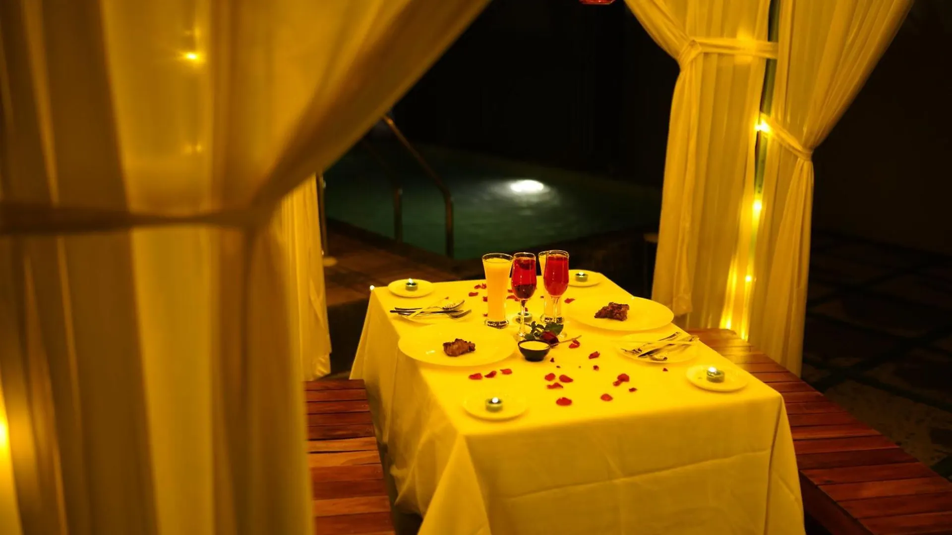 Mount Stratus Resort Vayalada Balussery 0*,