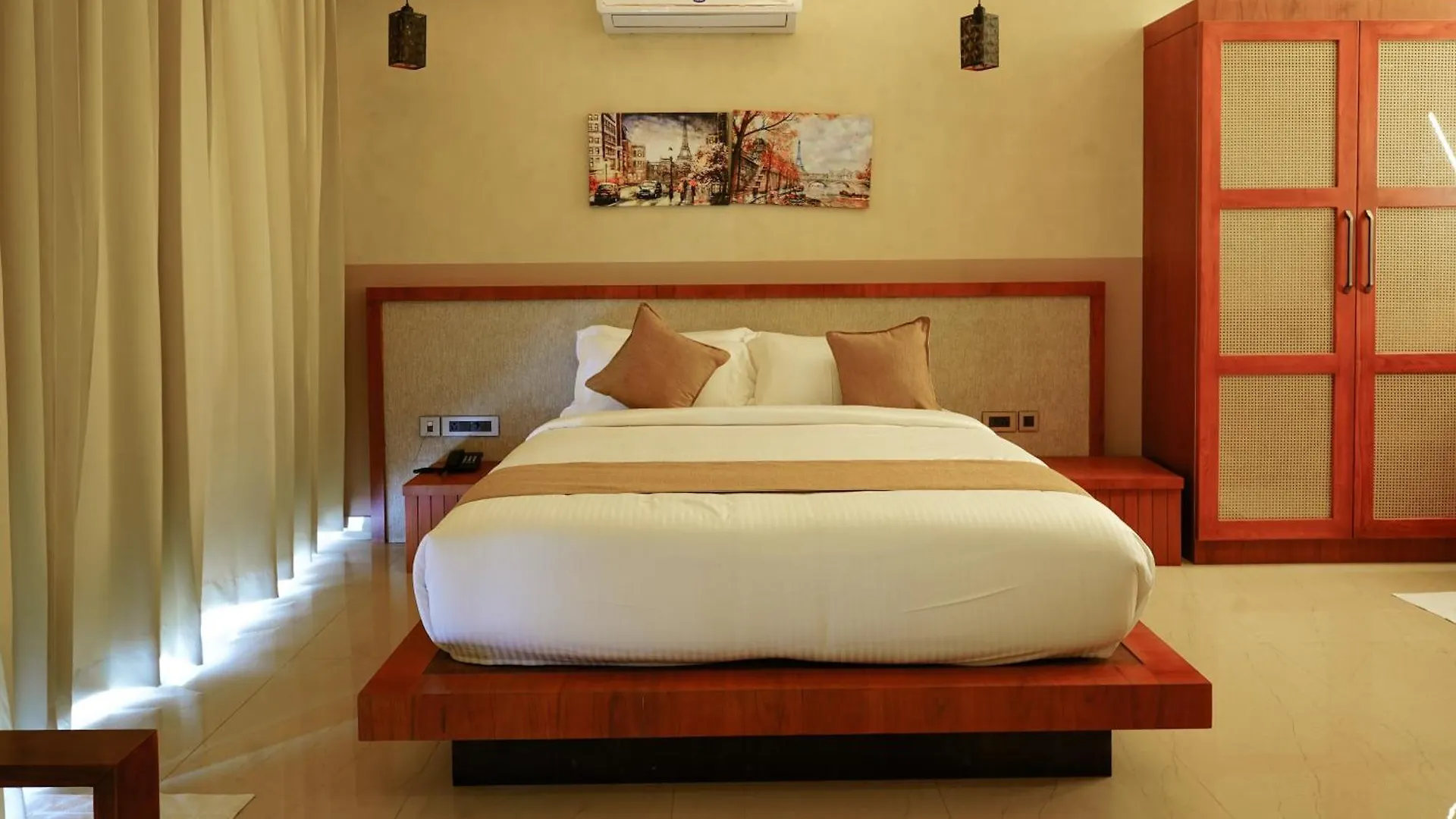 Mount Stratus Resort Vayalada Balussery