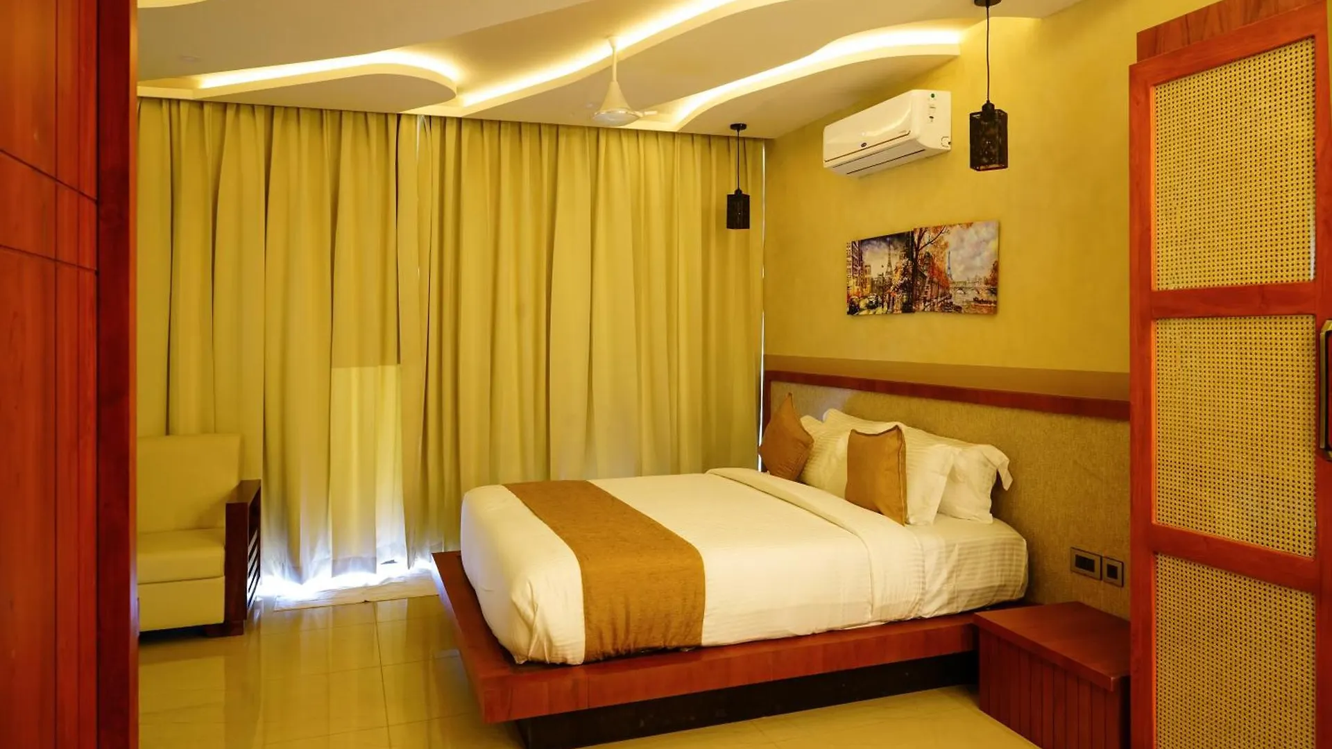 Mount Stratus Resort Vayalada Balussery