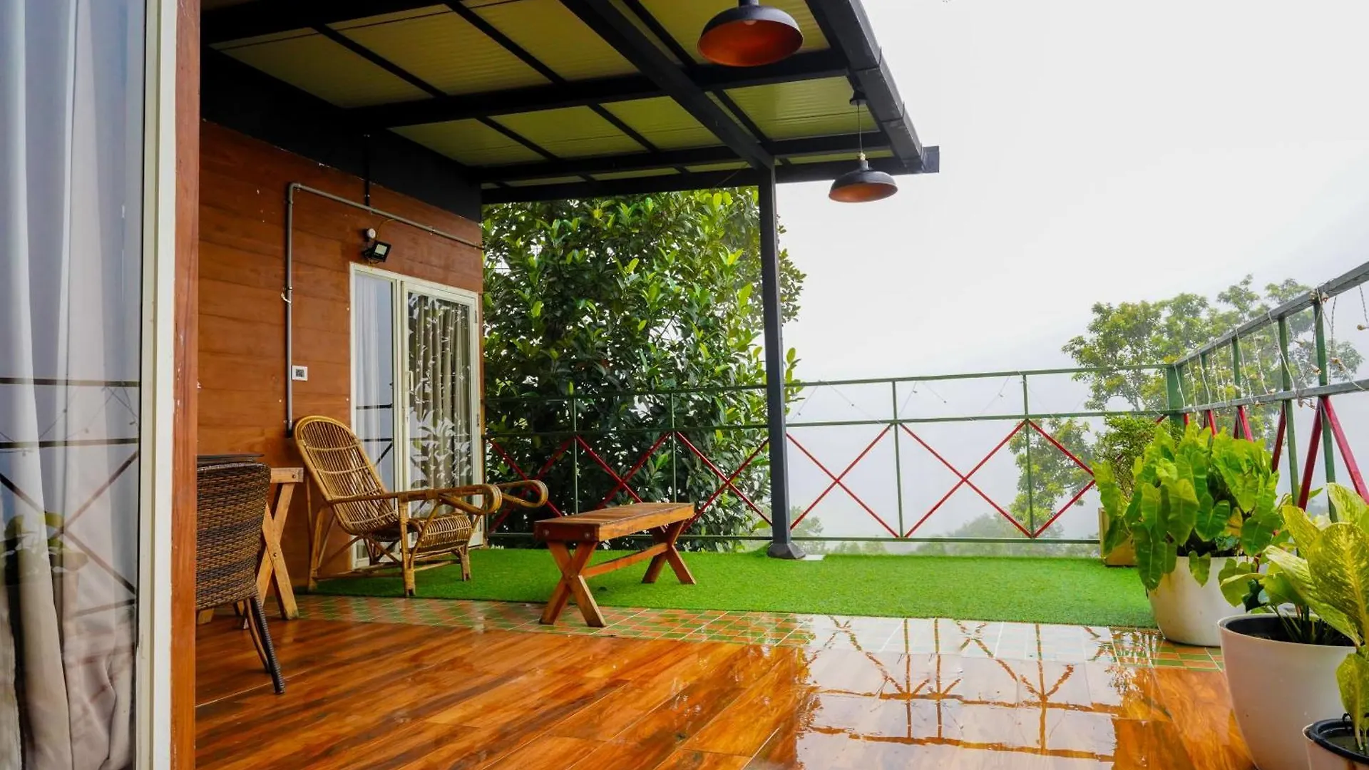 Mount Stratus Resort Vayalada Balussery