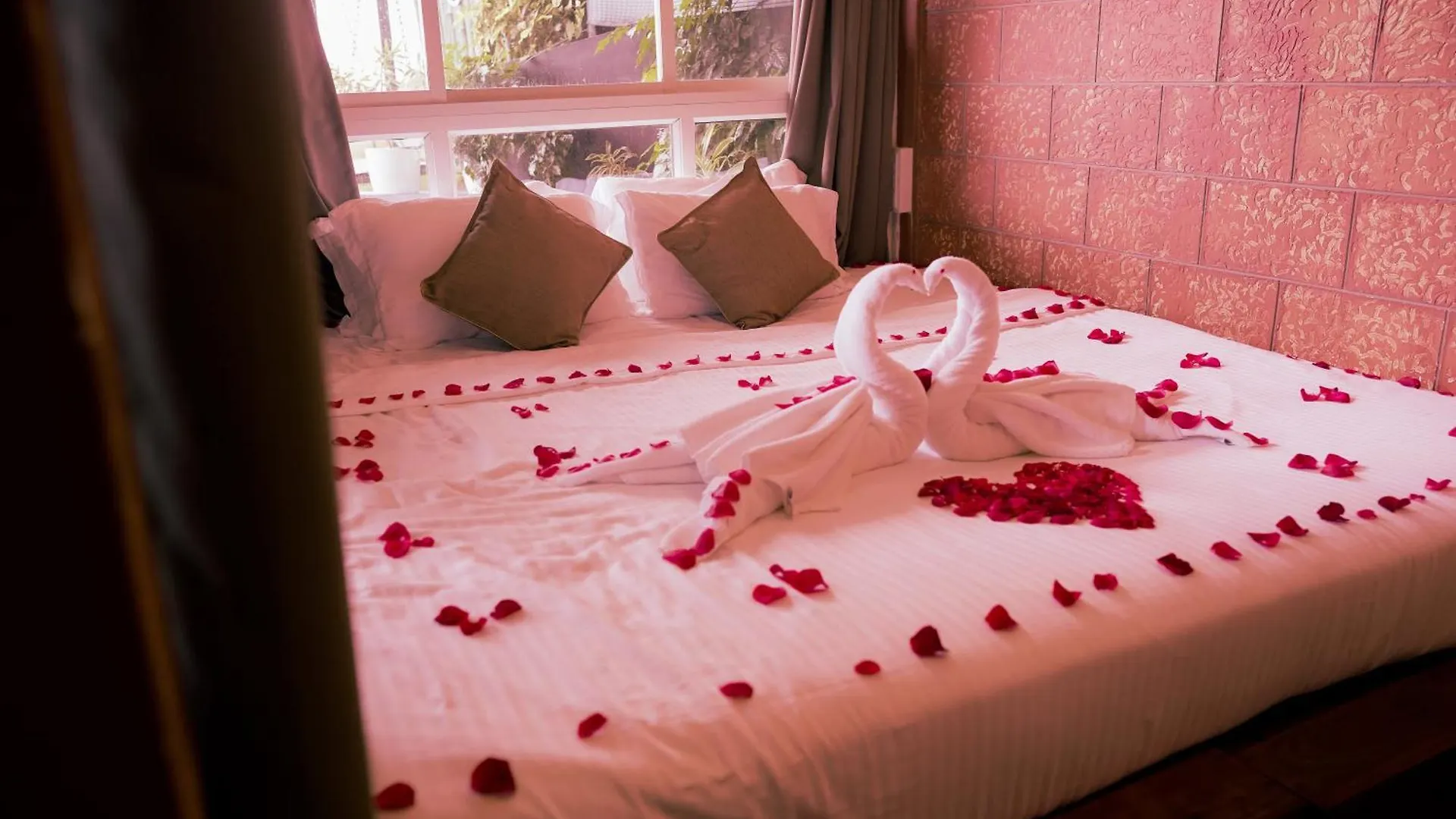 Mount Stratus Resort Vayalada Balussery